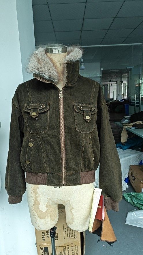 广州专业外套手塞棉羽绒服
