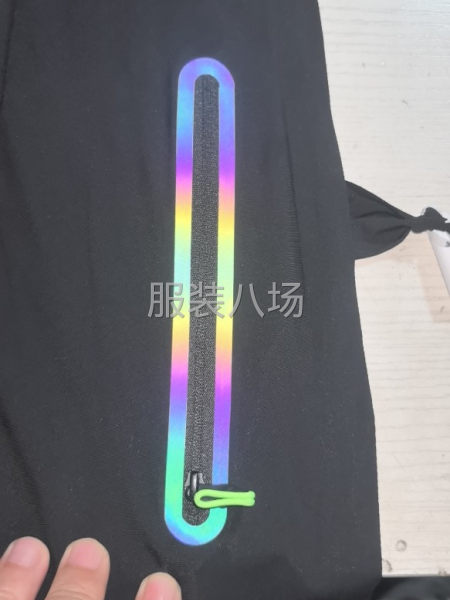 泉州服装无缝拉链压胶