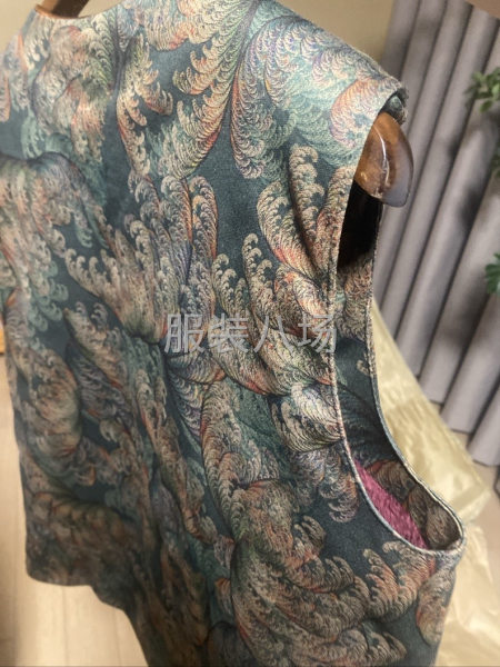 苏州马甲外发 找包裁包做加工厂